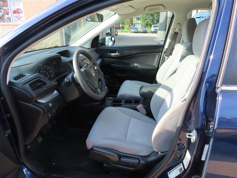 2015 HONDA CR-V LX AWD photo 8 of 46