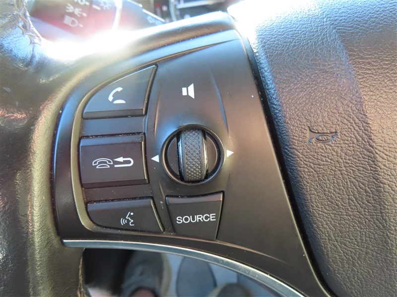 2017 ACURA MDX photo 22 of 50
