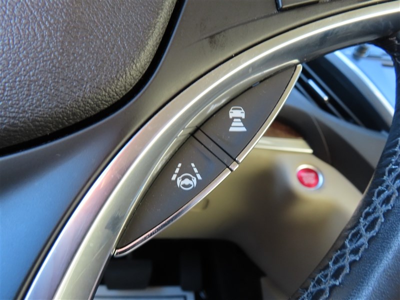 2017 ACURA MDX photo 24 of 50