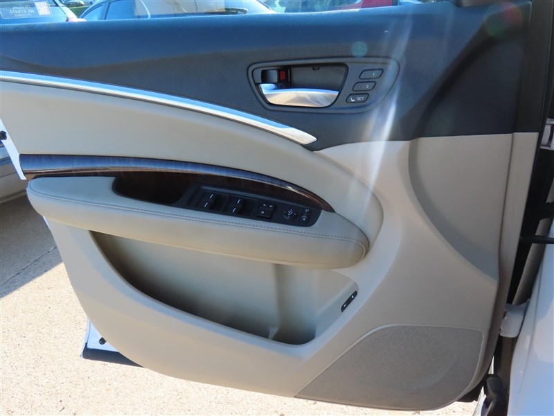 2017 ACURA MDX photo 26 of 50