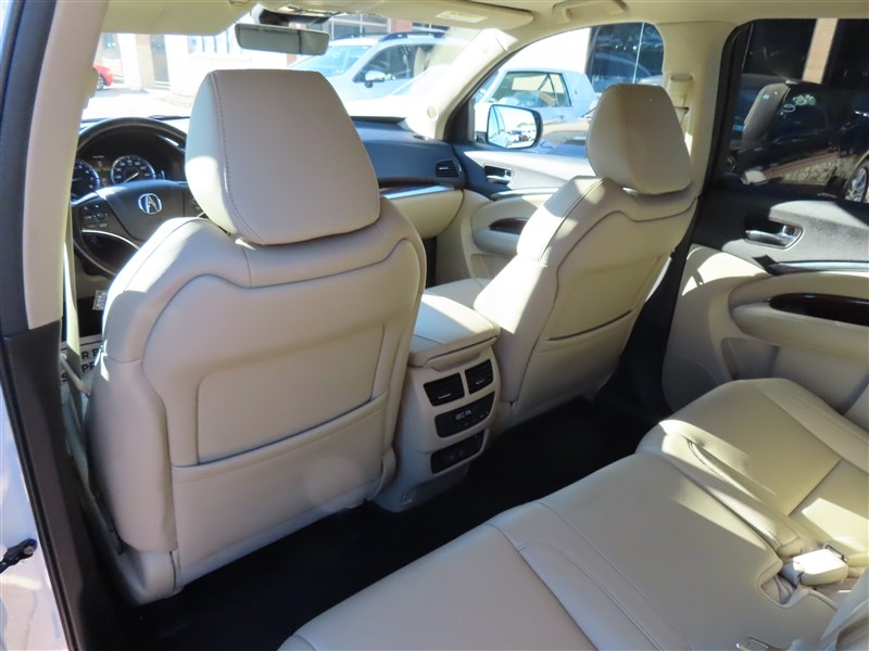 2017 ACURA MDX photo 29 of 50