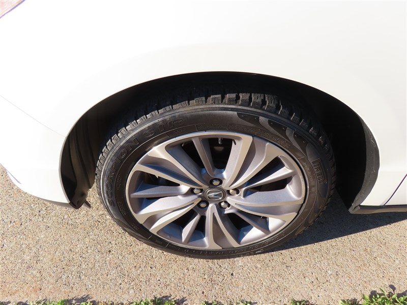 2017 ACURA MDX photo 36 of 50