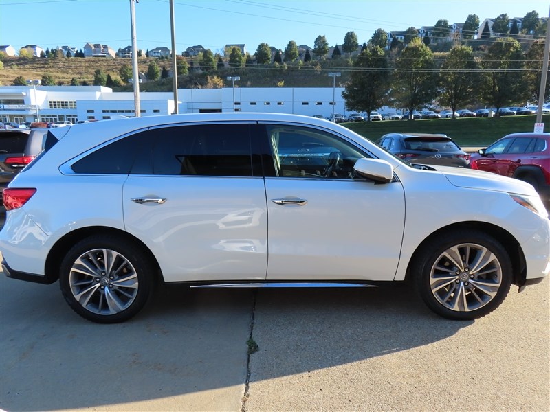 2017 ACURA MDX photo 4 of 50