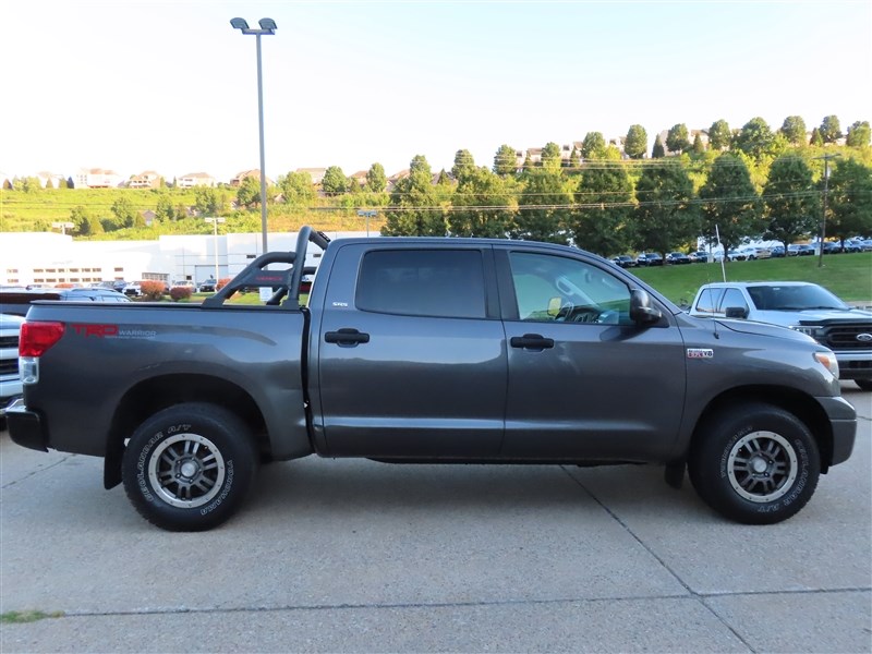 2011 TOYOTA TUNDRA 4X4 5.7L V8 CREWMAX SR5 ROCK WARRIOR - 3
