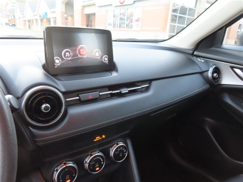 2019 MAZDA CX-3 AWD photo 12 of 43