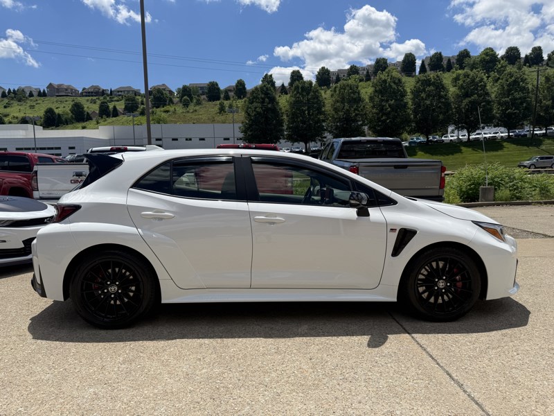 2024 TOYOTA GR COROLLA CORE PERFORMANCE PACKAGE - 3