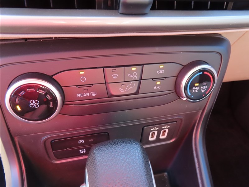 2020 FORD ECOSPORT S - 11