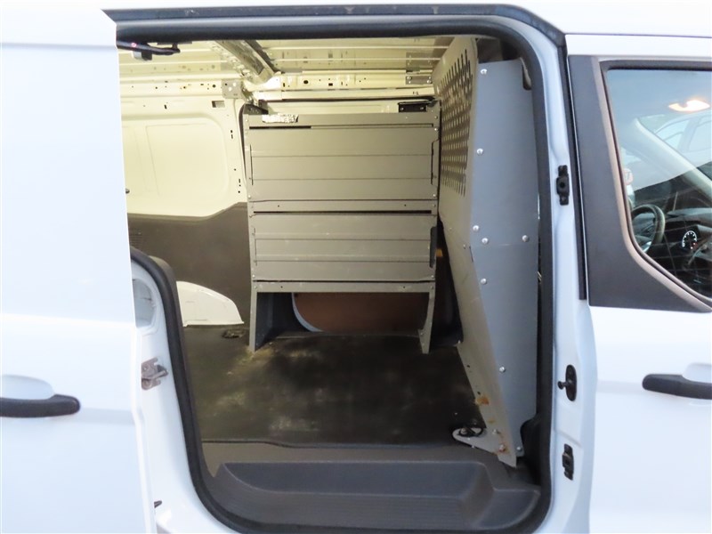 2021 FORD TRANSIT CONNECT photo 33 of 40