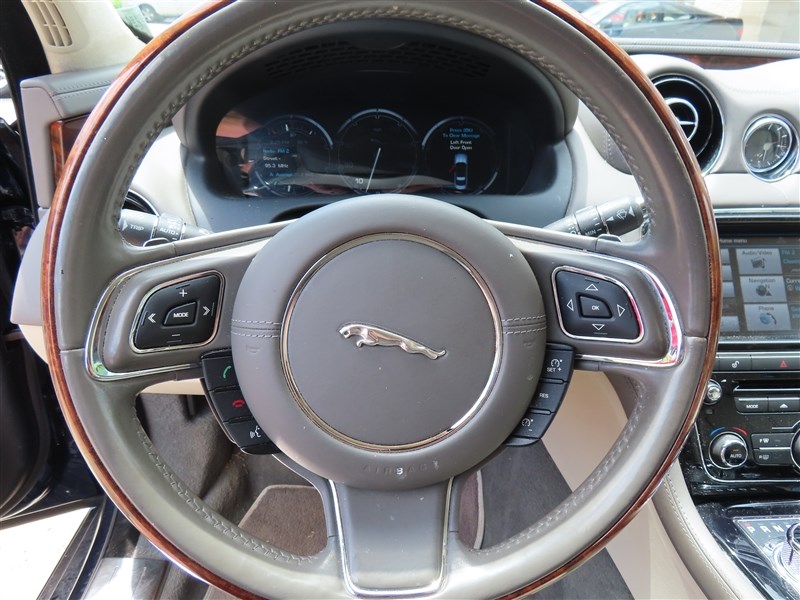2015 JAGUAR XJL AWD PORTFOLIO - 10