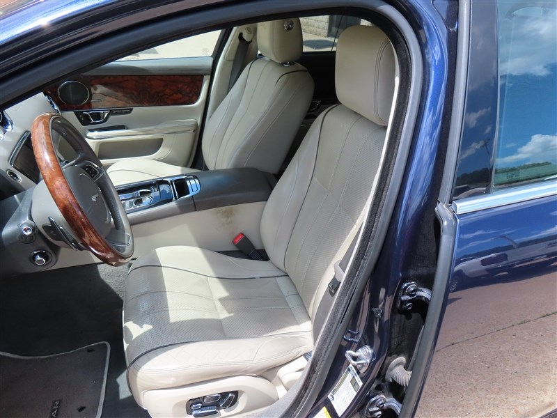 2015 JAGUAR XJL AWD PORTFOLIO - 8