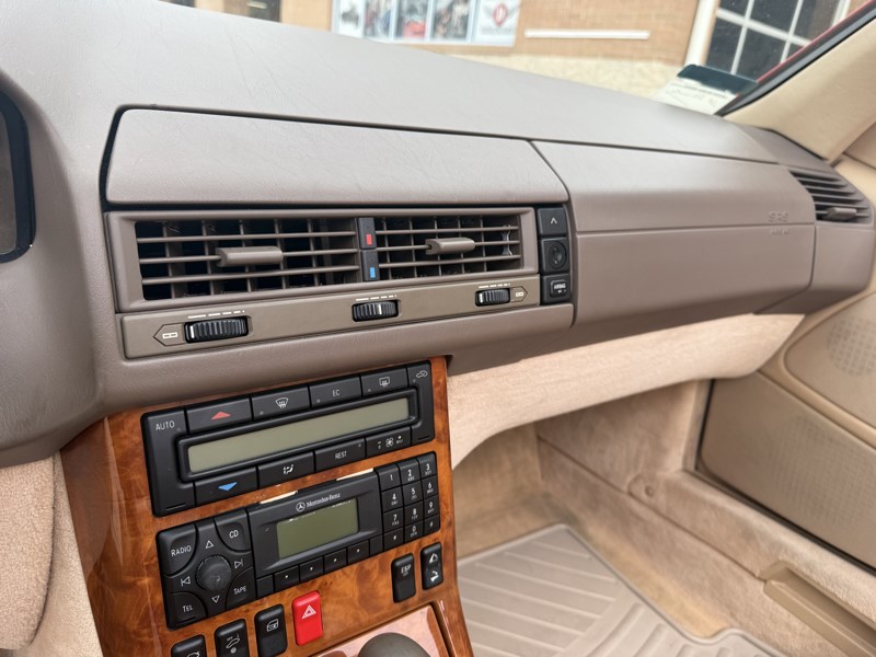 2001 MERCEDES-BENZ SL500 CONVERTIBLE - 11