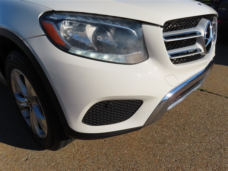 2017 MERCEDES-BENZ GLC300 4MATIC photo 35 of 44