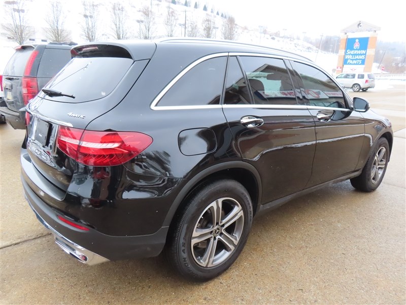 2019 MERCEDES-BENZ GLC300 4MATIC AWD-PANO ROOF-BURMEISTER SOUND - 4