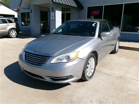 2013 Chrysler 200
