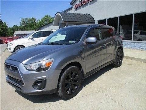 2013 Mitsubishi Outlander Sport ES's photo