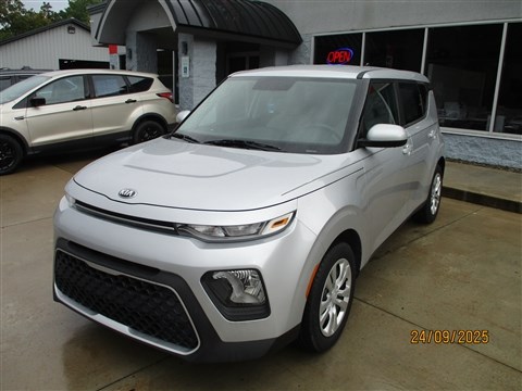 2020 Kia Soul LX's photo