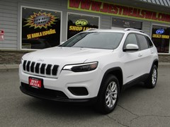 A 2020 Jeep Cherokee LATITUDE