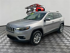 A 2019 Jeep Cherokee LATITUDE PLUS