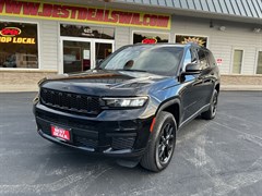 A 2024 Jeep Grand Cherokee L LAREDO