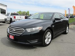 A 2014 Ford Taurus SEL