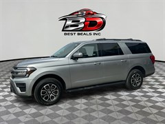 A 2024 Ford Expedition MAX XLT