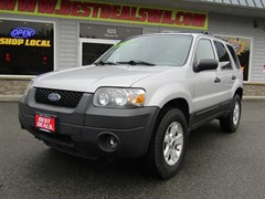 A 2005 Ford Escape XLT