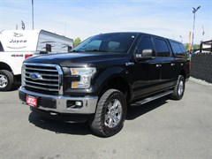 A 2015 Ford F150 SUPERCREW