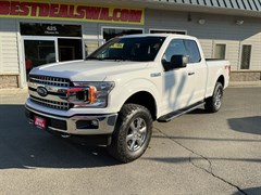 A 2018 Ford F150 SUPER CAB