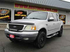 A 2002 Ford F150 SUPERCREW - IN OMAK -