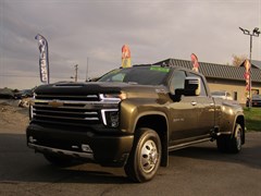 A 2022 Chevrolet Silverado K3500 HIGH COUNTRY - IN OMAK -