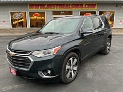 A 2021 Chevrolet Traverse LT
