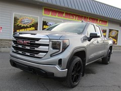 A 2023 GMC Sierra K1500 SLE - IN OMAK -