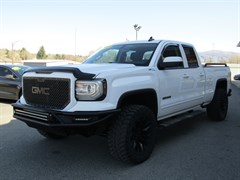 A 2017 GMC Sierra K1500 SLE