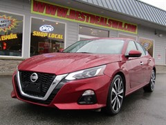 A 2021 Nissan Altima PLATINUM - IN OMAK -