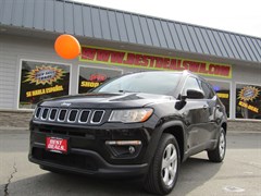 A 2019 Jeep Compass LATITUDE