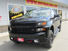 A 2020 Chevrolet Silverado K1500 TRAIL BOSS CUSTOM