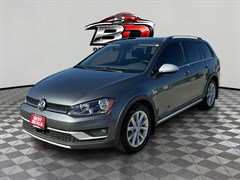 A 2017 Volkswagen Golf Alltrack S