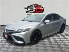 A 2022 Toyota Camry SE