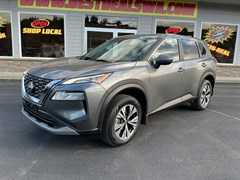 A 2023 Nissan Rogue SV