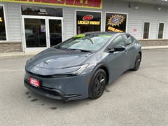 A 2025 Toyota Prius LE