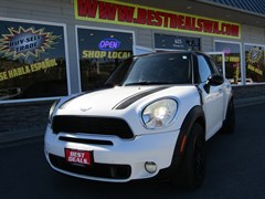 A 2012 Mini Cooper S COUNTRYMAN