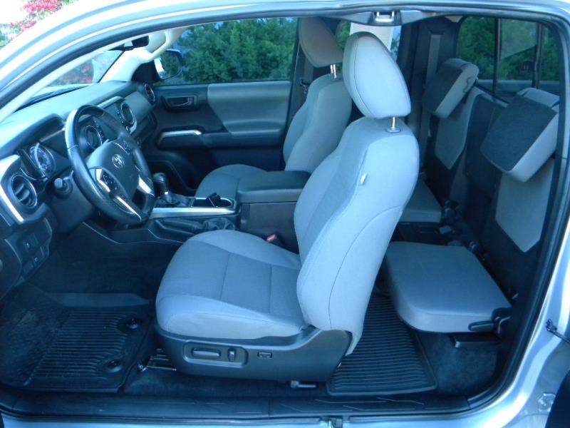 2023 Toyota Tacoma SR5 - Photo 14