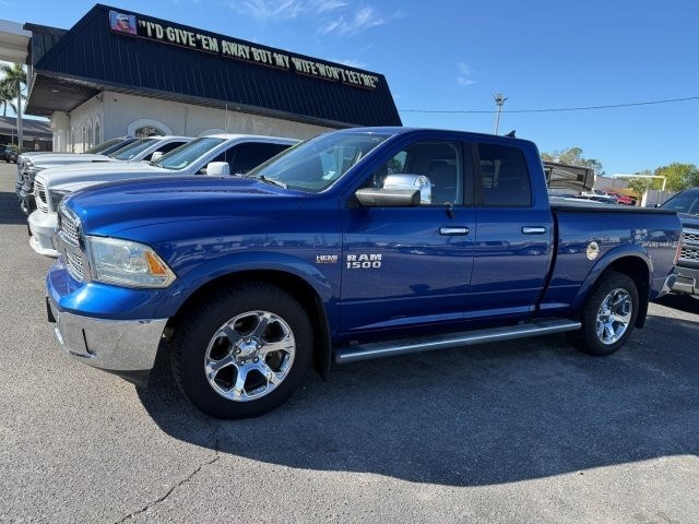 2015 RAM 1500 Laramie Quad Cab 4WD
