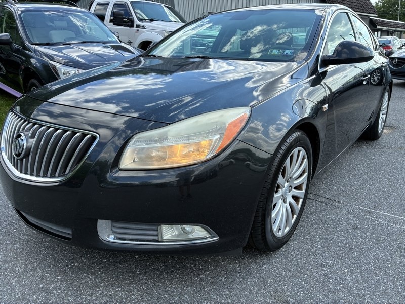 Gray 2011 Buick Regal CXL Turbo Sedan FWD Sedan Front-Wheel Drive 6-Speed Automatic