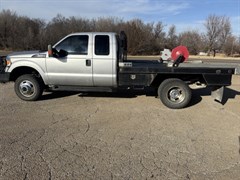 2016 Ford F-350 Super Duty Chassis Cab XL's photo