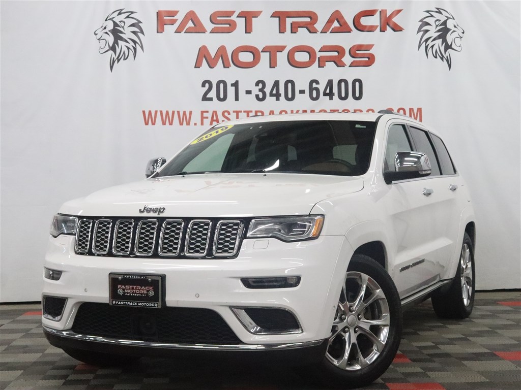 2019 JEEP GRAND CHEROKEE SUMMIT