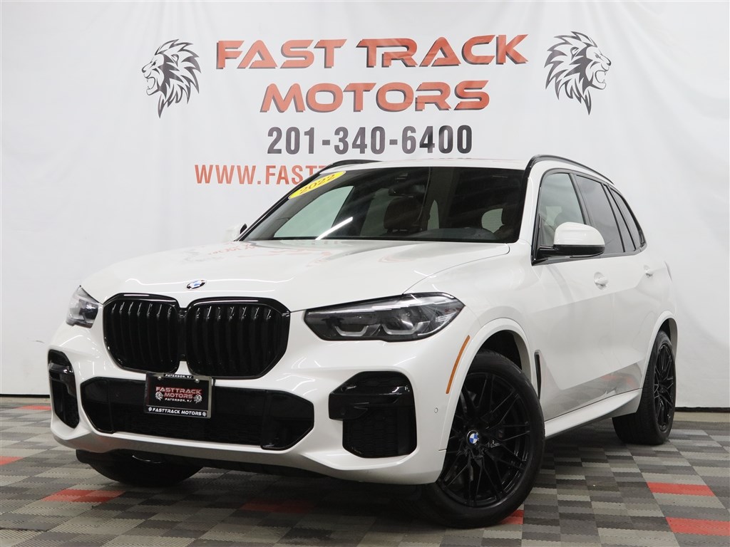 2022 BMW X5 M50i