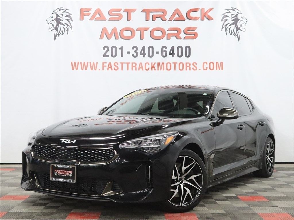 2022 KIA STINGER GT-Line