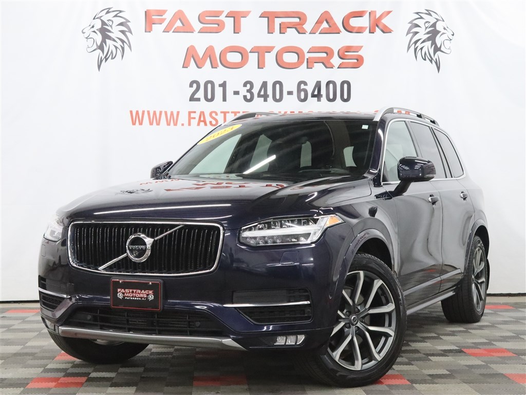 2019 VOLVO XC90 Momentum
