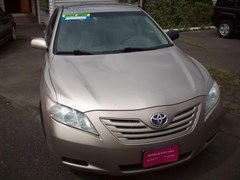 A 2008 Toyota Camry CE/LE/XLE/SE